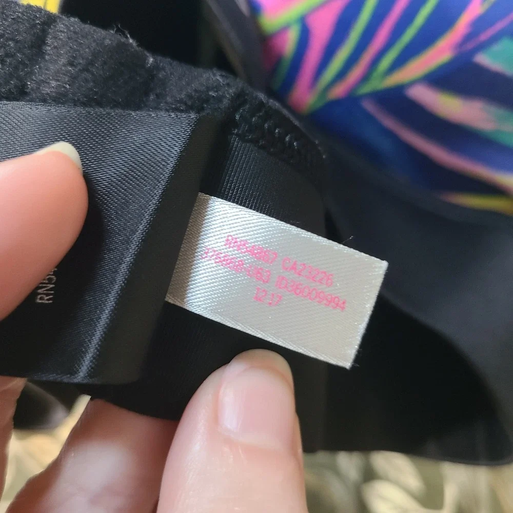 Pink Victoria's Secret Ultimate Tropical Leggings Bra Set Women XS Mesh Active
